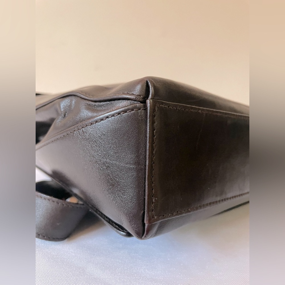 SALVATORE FERRAGAMO / VINTAGE! RARE! Espresso Brown Leather Shoulder Bag - Picture 5 of 16